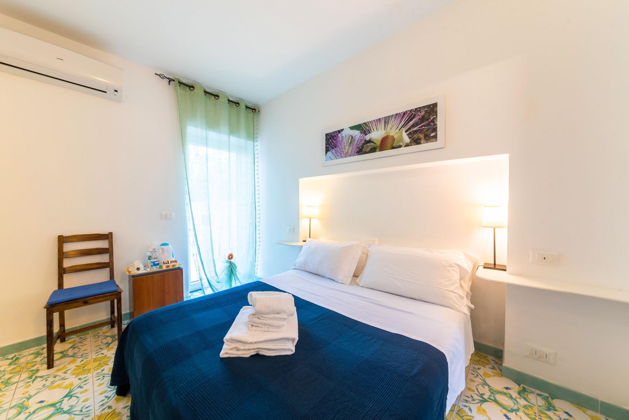 Maison Twentyfive Bed & Breakfast 2*